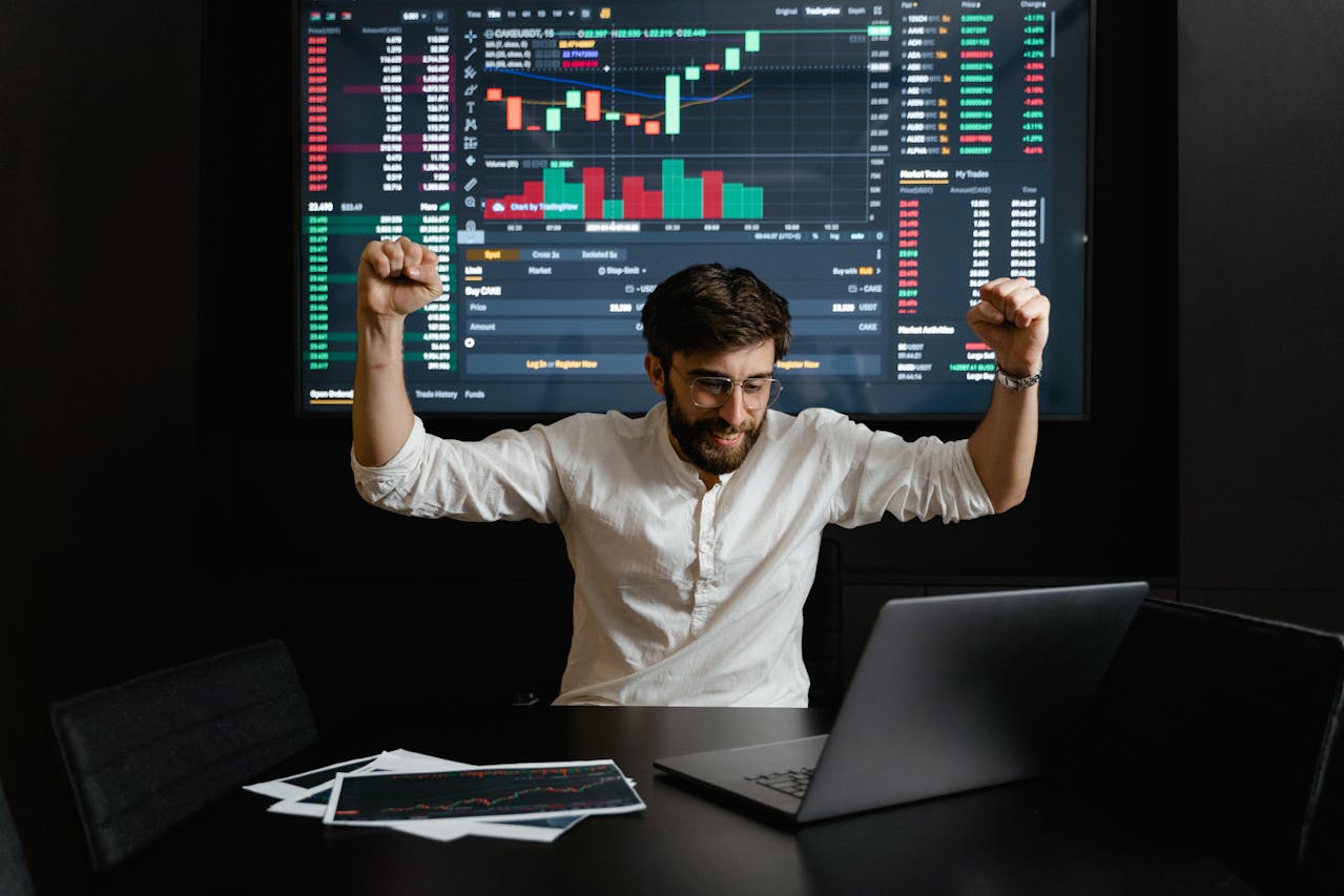 Market Sentiment in Forex: How to Read and Trade with Crowd Psychology