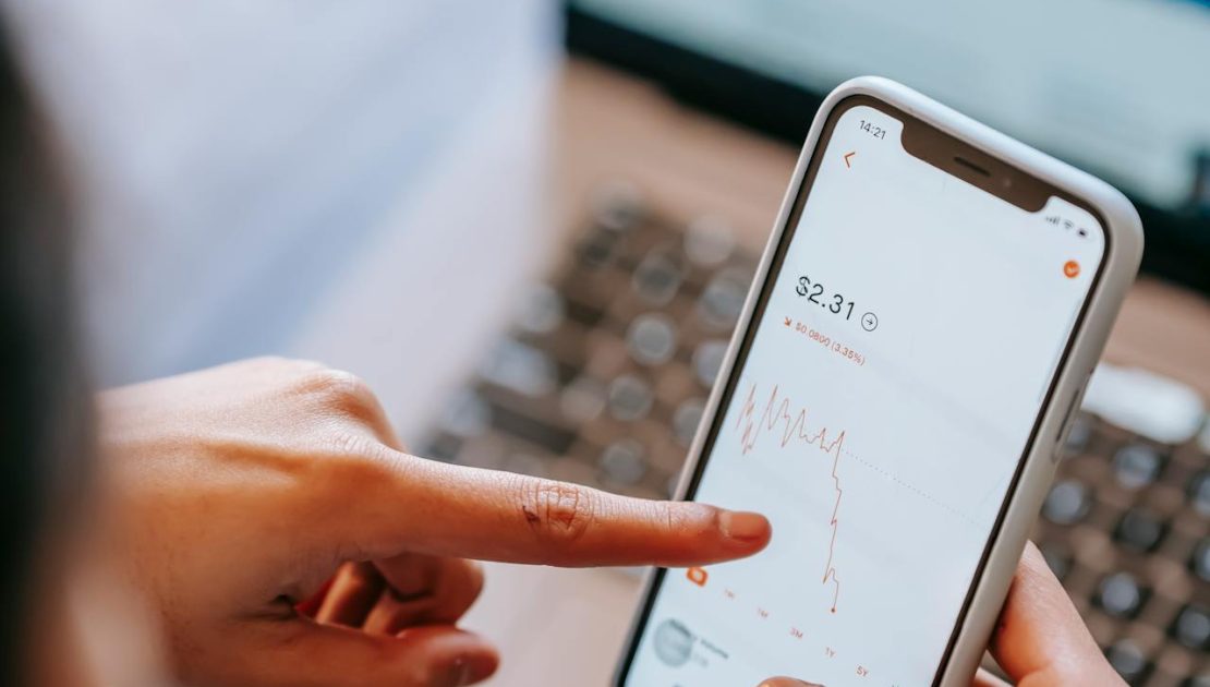 Best Brokerage Accounts for Day Trading: Low Fees, Fast Execution, and Real-Time Tools