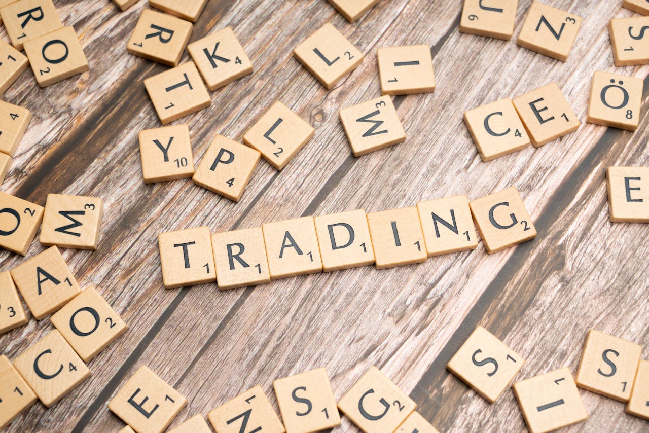  A Beginner’s Guide to Online CFD Trading: Risks, Strategies, and Platforms  